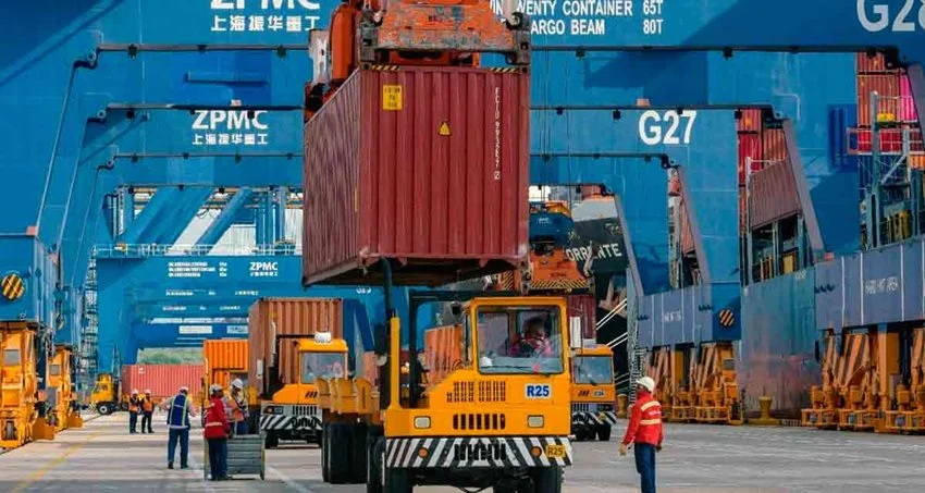 Colombia cerró 2025 con exportaciones de bienes no mineros por US$26.388,9 millones, el 52,6 % del total vendido al mundo